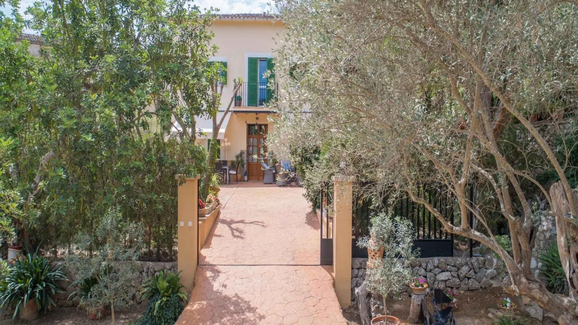 Charming Country House In Esporlas Esporles